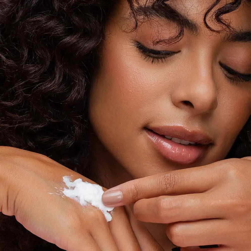 Menela crema facial hidratante con ácido hialurónico
